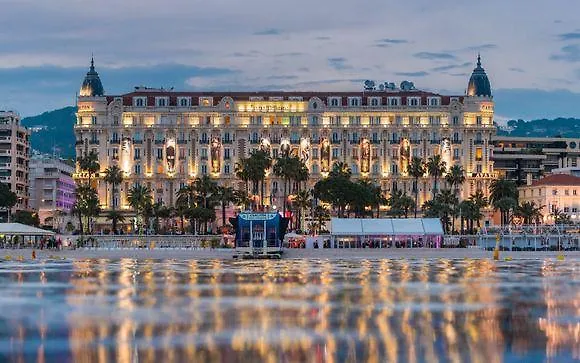 Hôtels 5 étoiles de luxe à Cannes - Découvrez le summum du confort et de l'élégance